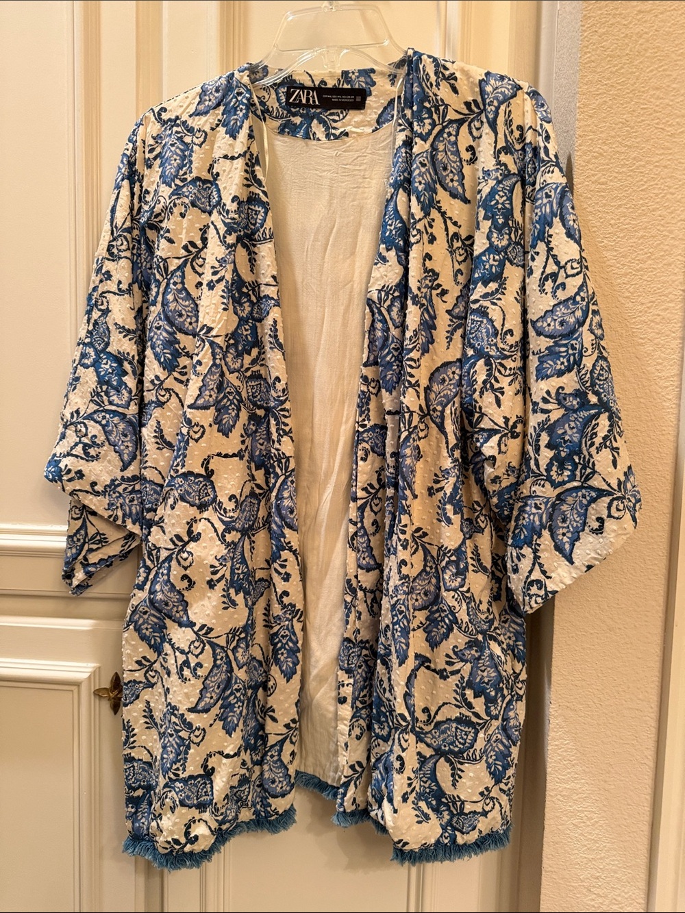 Zara Cream and Blue Floral Kimono Jacket